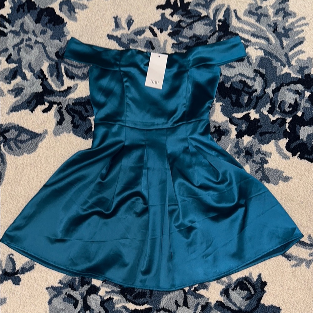 Tobi Teal Off-Shoulder Dress